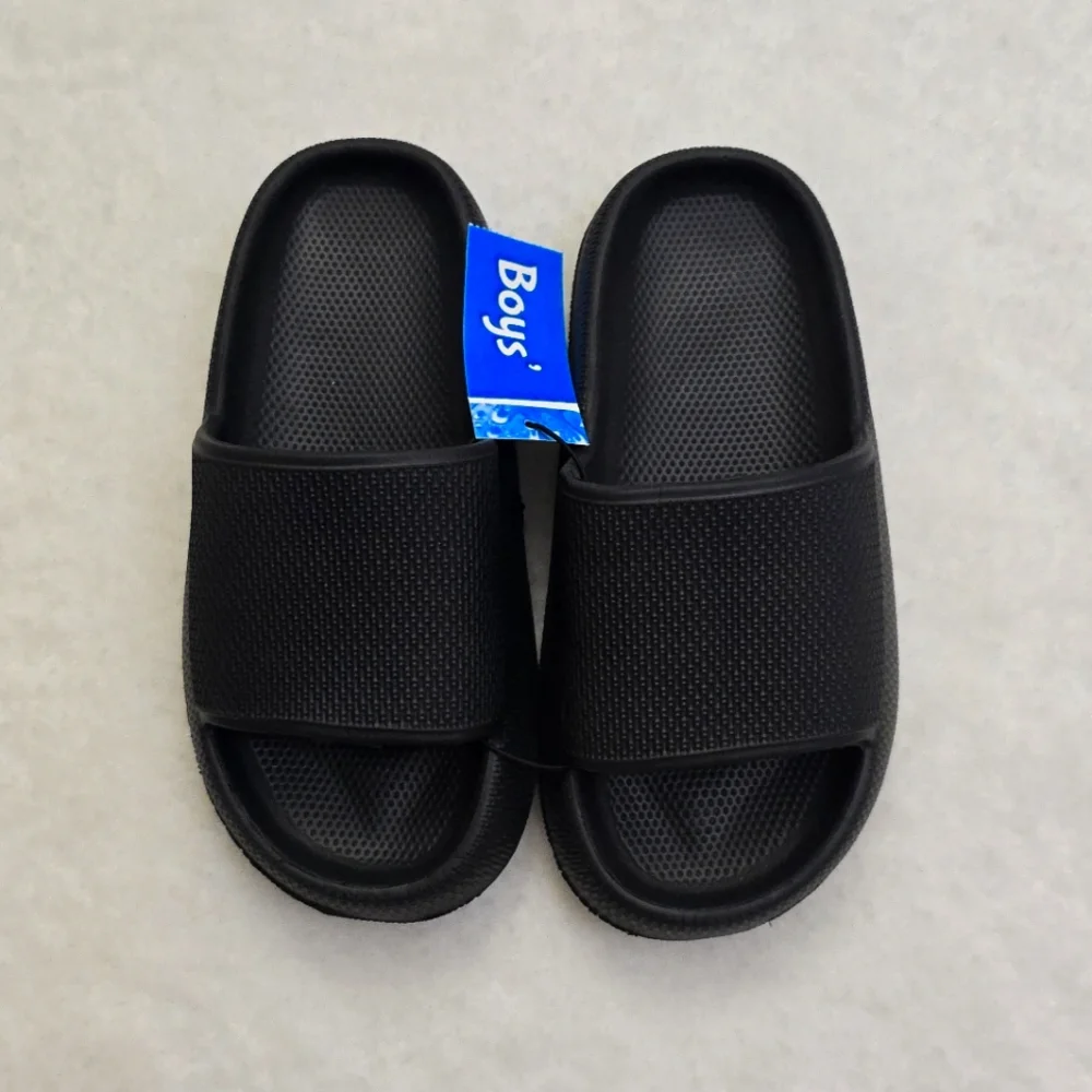 NWT Boys Black Slides S 11/12 Sandals Casual Slip On Summer Beach Shoes